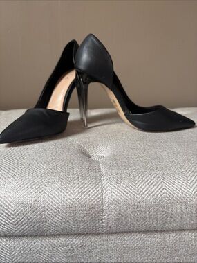 Classic Black Pointed-Toe Stiletto Pumps